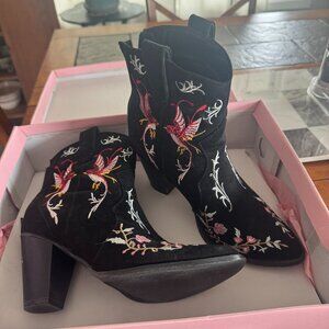 Penny Loves Kenny Embroidered Boots